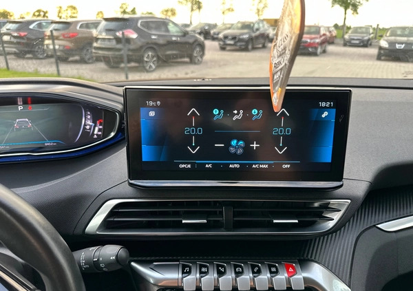 Peugeot 5008 cena 109900 przebieg: 139000, rok produkcji 2021 z Boguchwała małe 667